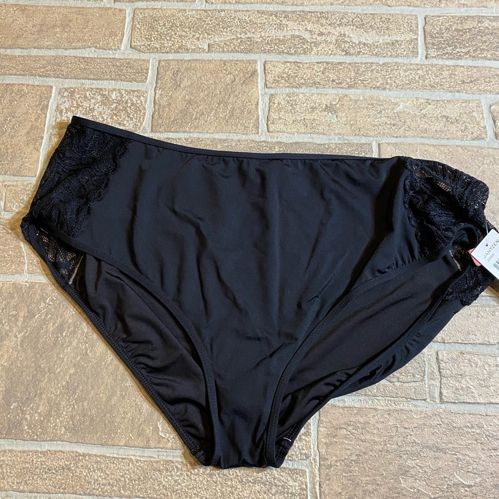 Jantzen 16 NWT Black Swim Bottoms